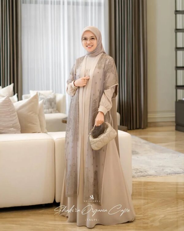 Shakira Organza Cape