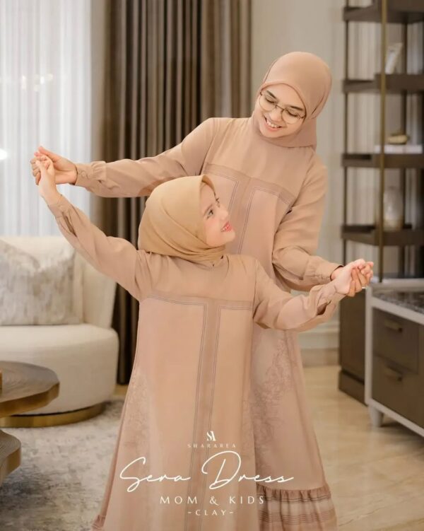 Serra Dress Mom - Image 3