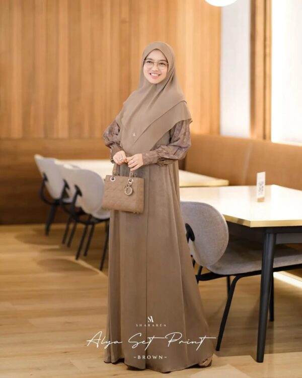 Alya Set Print
