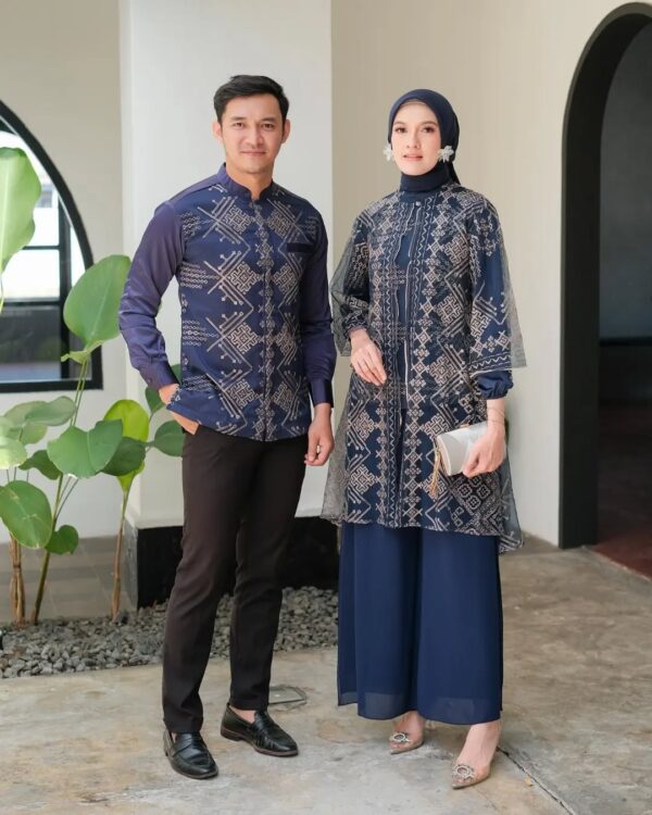 Mika Oneset Couple