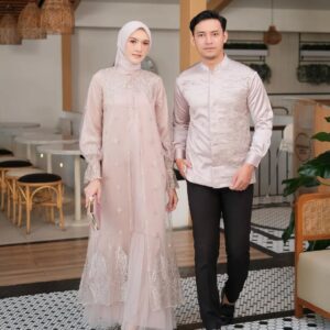 Samara Series Couple