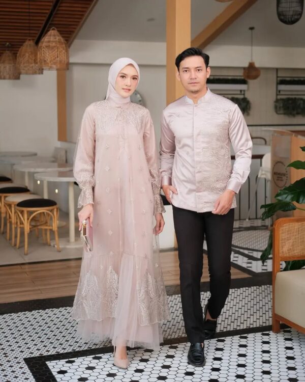 Samara Series Couple