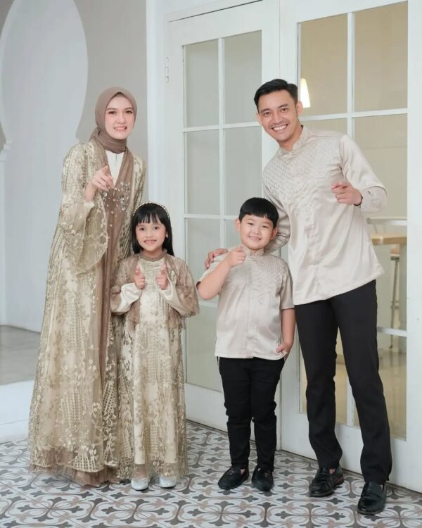 Aurella Family Set - Image 5