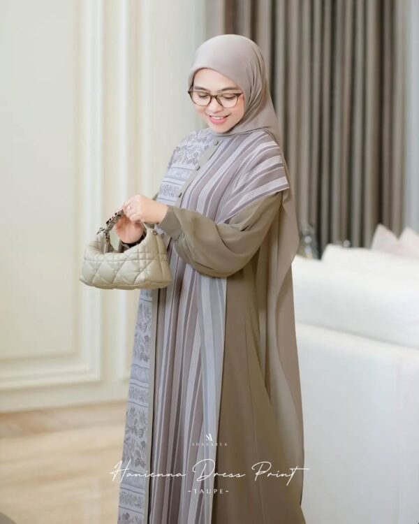 Hanienna Dress Print - Image 7