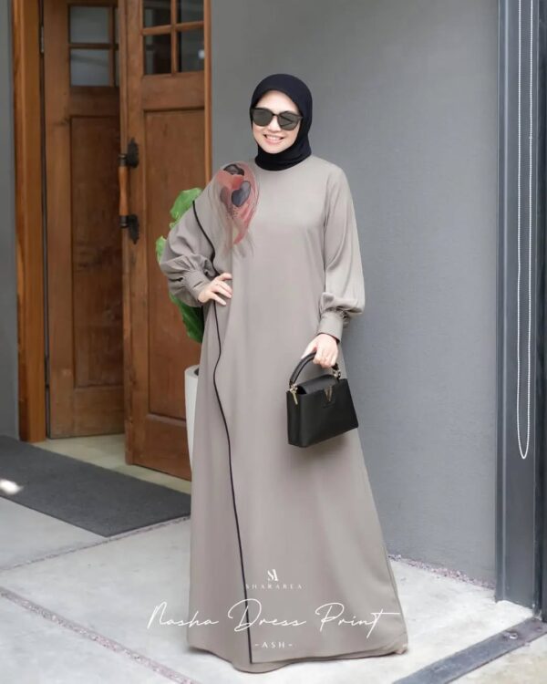 Nasha Dress Print - Image 3