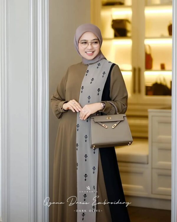 Qyana Dress Embroidery - Image 2