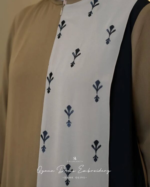 Qyana Dress Embroidery - Image 3
