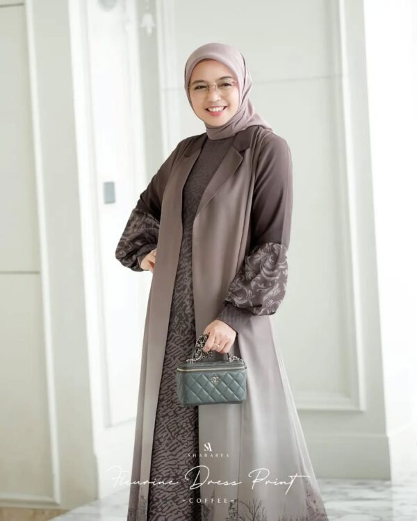 Fleurine Dress Print - Image 5