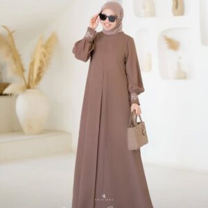 Omira Set Embroidery
