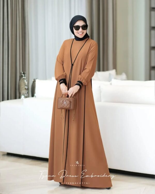 Tyana Dress Embroidery - Image 11
