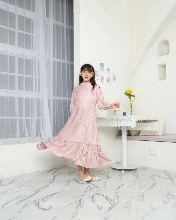 Heeza Series Kids - Image 2