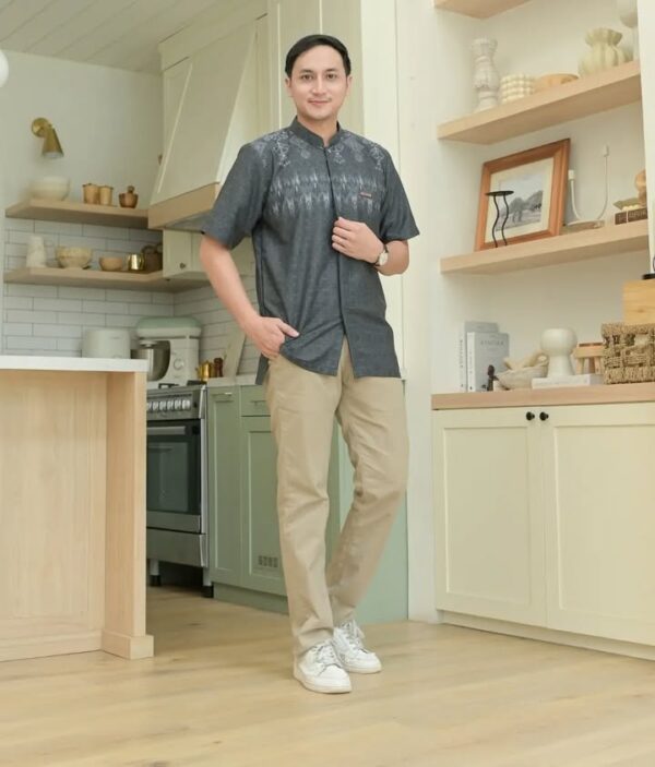 Yameena Family - Image 29