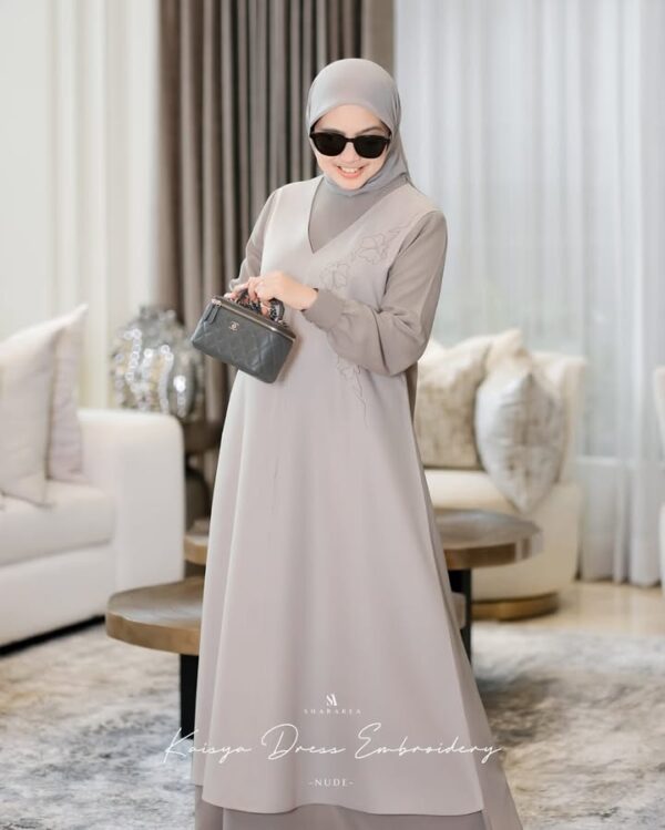 Kaisya Dress Embroidery - Image 4
