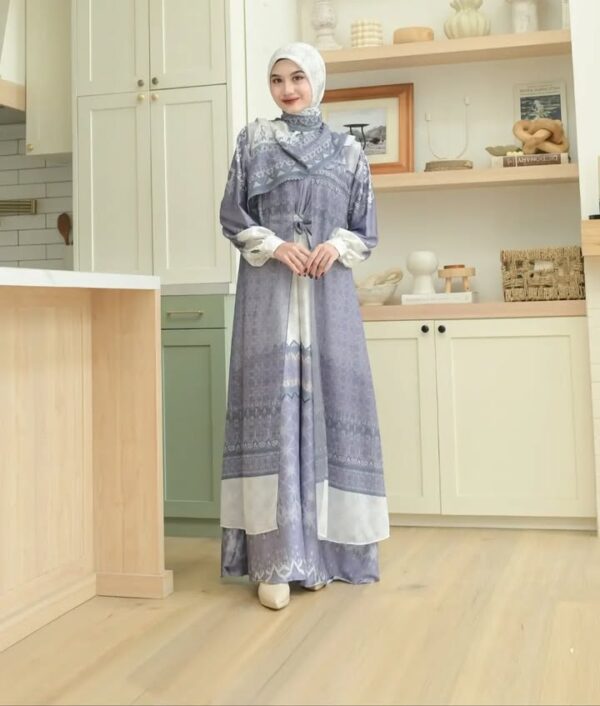 Yameena Family - Image 3
