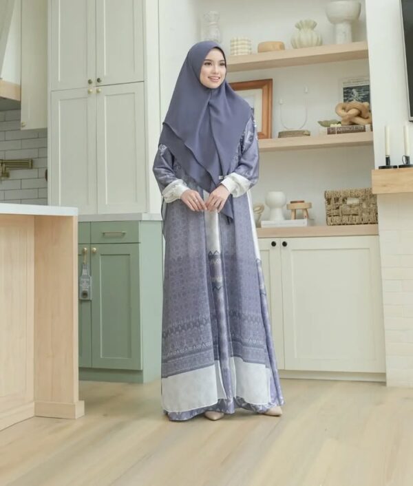 Yameena Family - Image 4