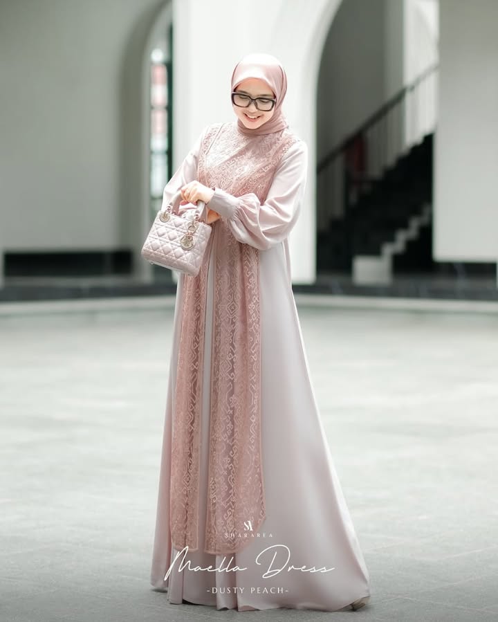 Maela Dress