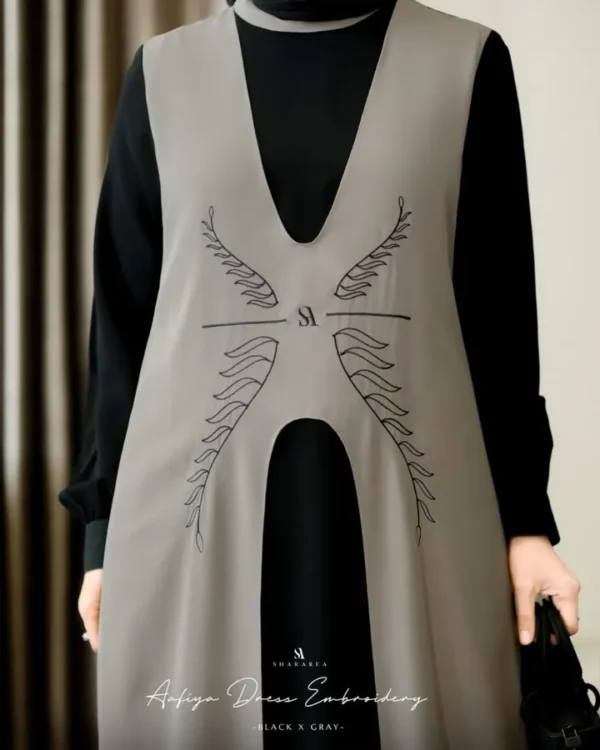 Aafiya Dress Embroidery - Image 4
