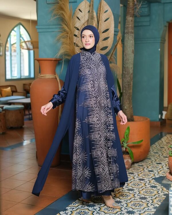 Mika Set Family - Image 7