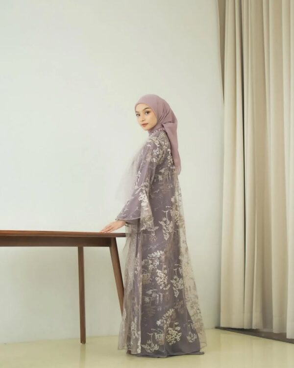 Olivia Couple Purple - Image 2