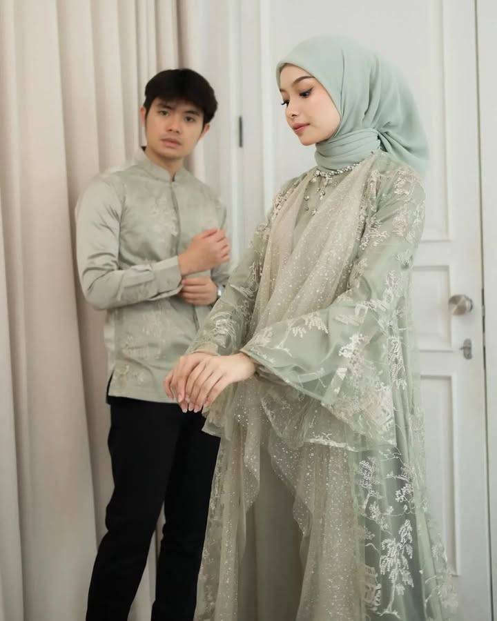 Olivia Couple Sage Green