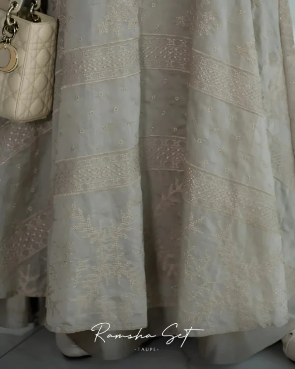 Ramsha Set - Image 5