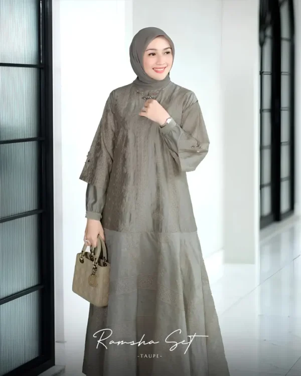 Ramsha Set - Image 2