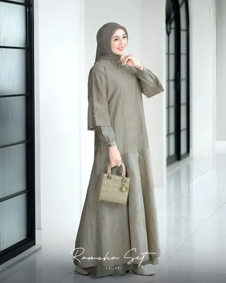 Ramsha Set