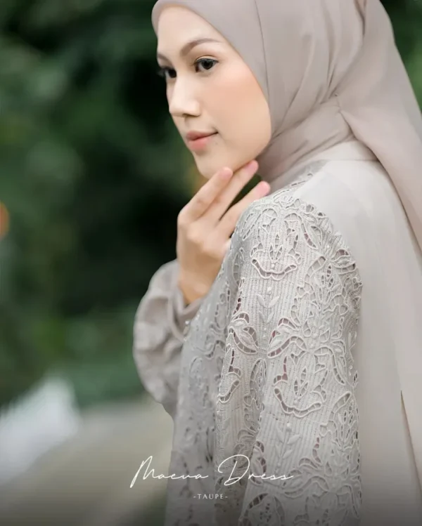 Maeva Dress - Image 4