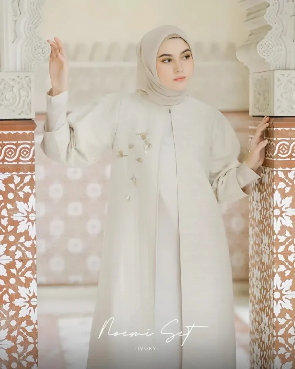 Noemi Set - Image 7