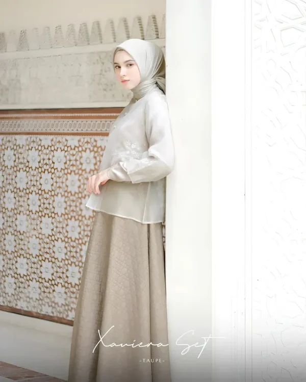Xaviera Set - Image 3