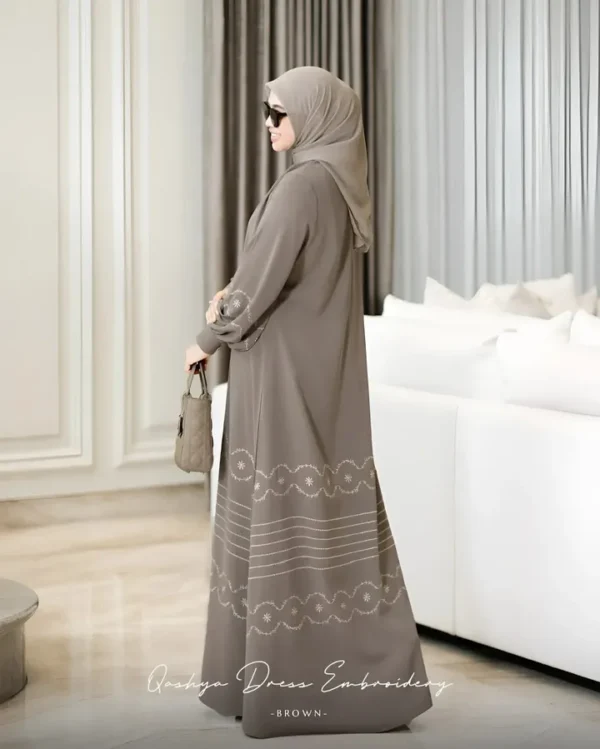 Qashya Dress Embroidery - Image 11