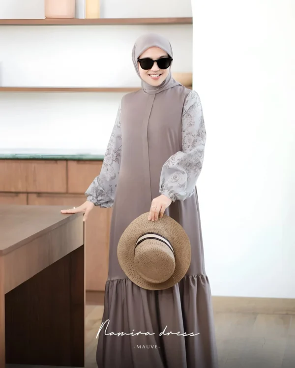 Namira Dress - Image 15