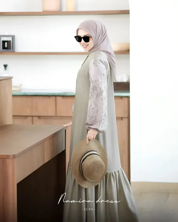 Namira Dress - Image 4