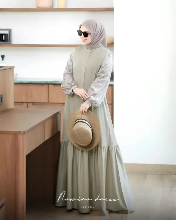 Namira Dress - Image 2