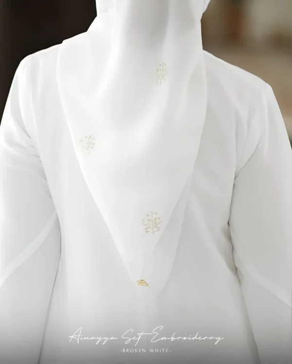 Ainayya Set Embroidery - Image 10
