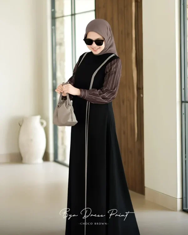 Bya Dress Print - Image 2
