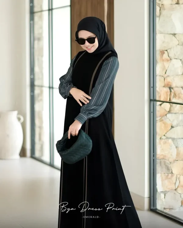 Bya Dress Print - Image 17