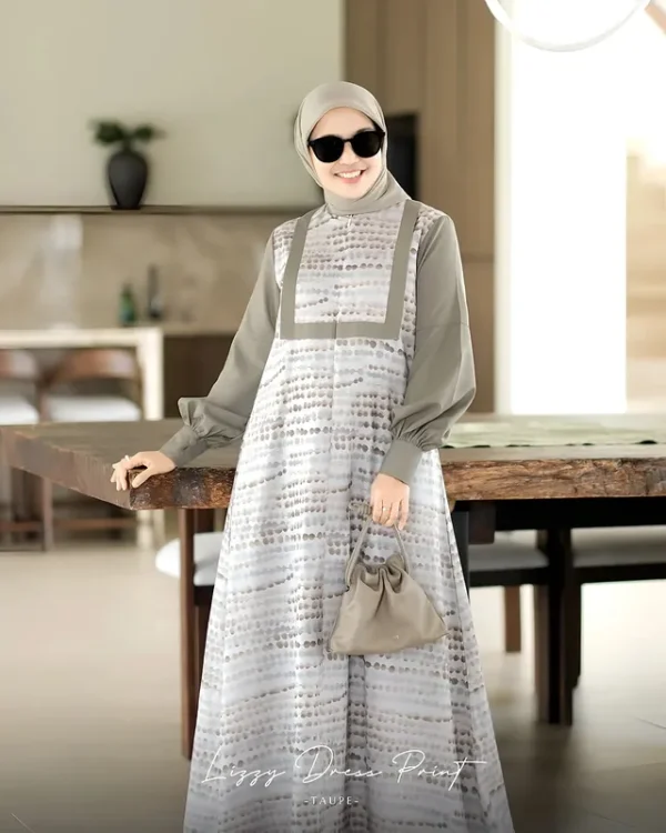 Lizzy Dress Print - Image 3