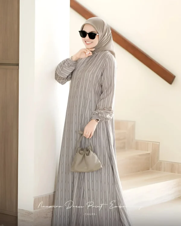 Naumira Dress Print Embroidery - Image 3