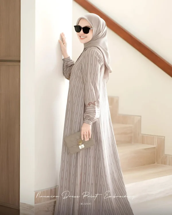 Naumira Dress Print Embroidery - Image 17