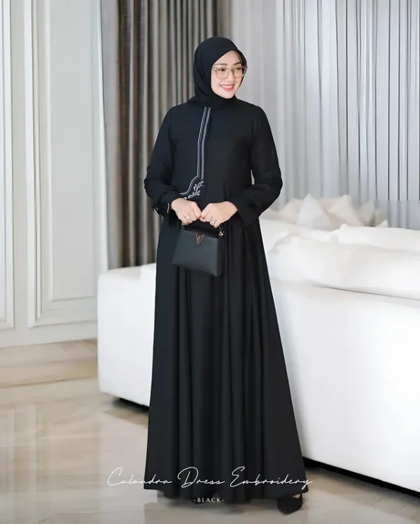 Calandra Dress Embroidery - Image 4