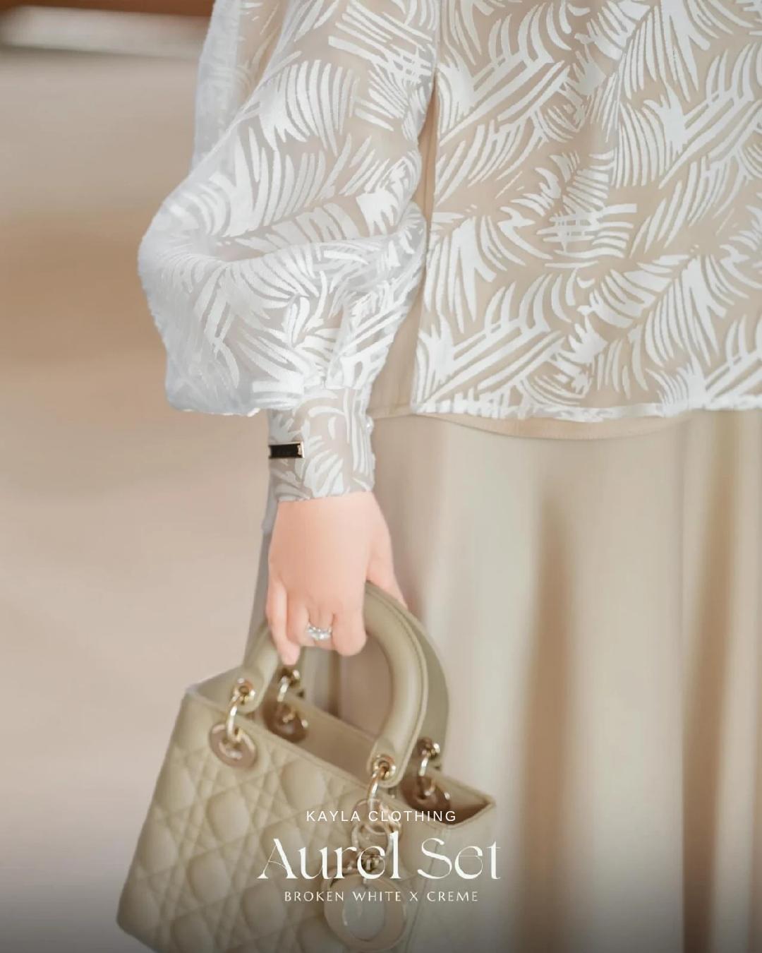 Aurel Set - Image 20