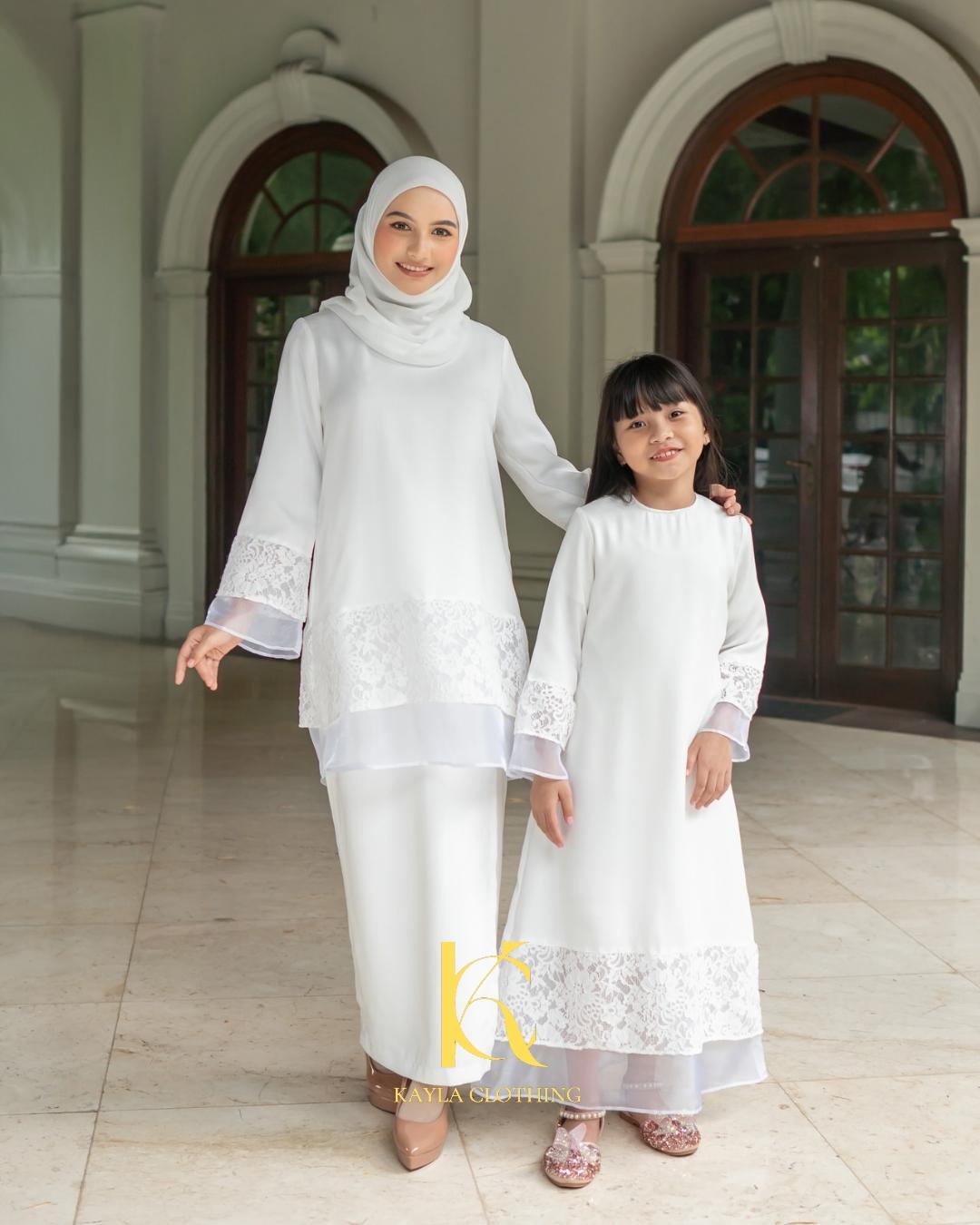 Sofia Set Family - Image 10