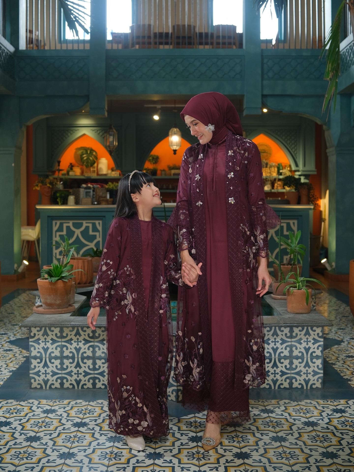 Ameena Burgundy - Image 2