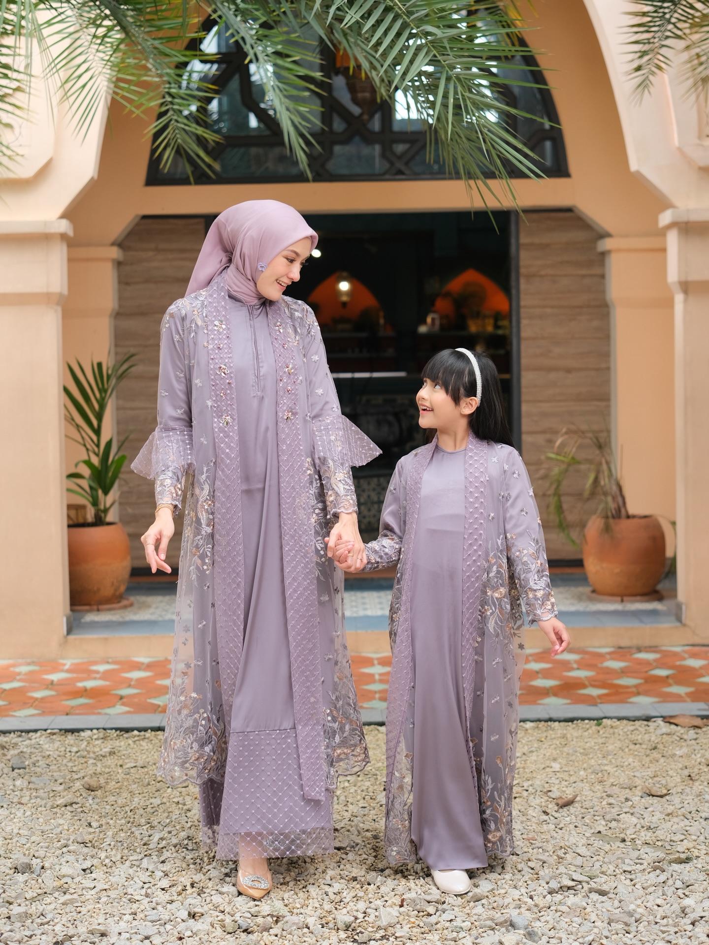 Ameena Mauve - Image 2