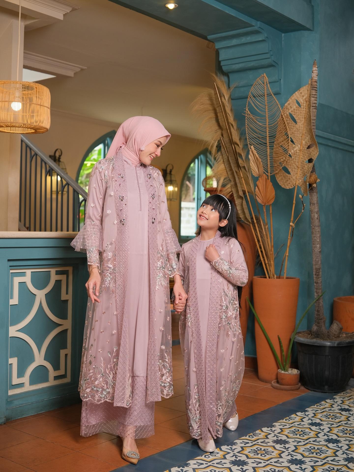 Ameena Rose - Image 2