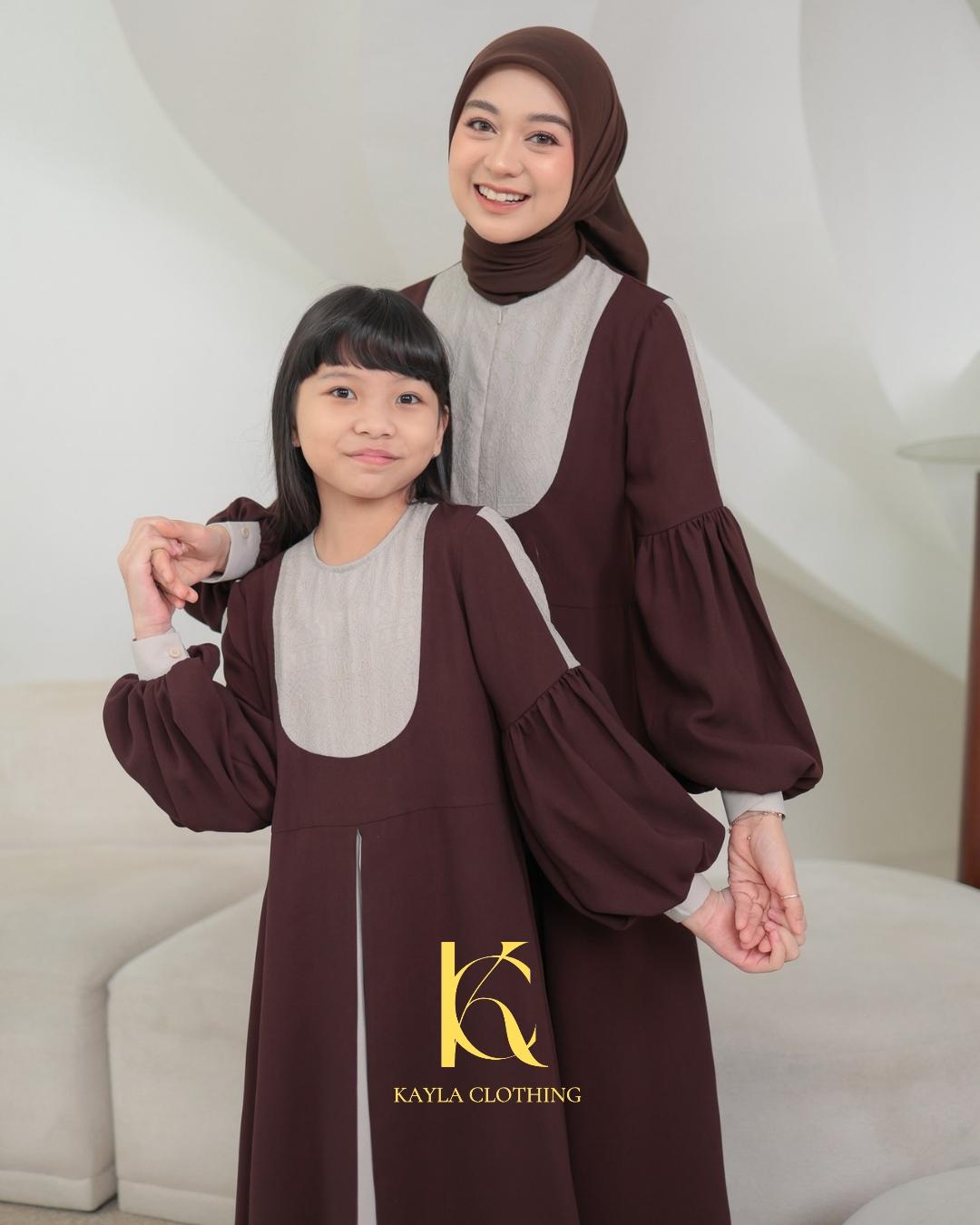 Fitri Set Family - Image 8