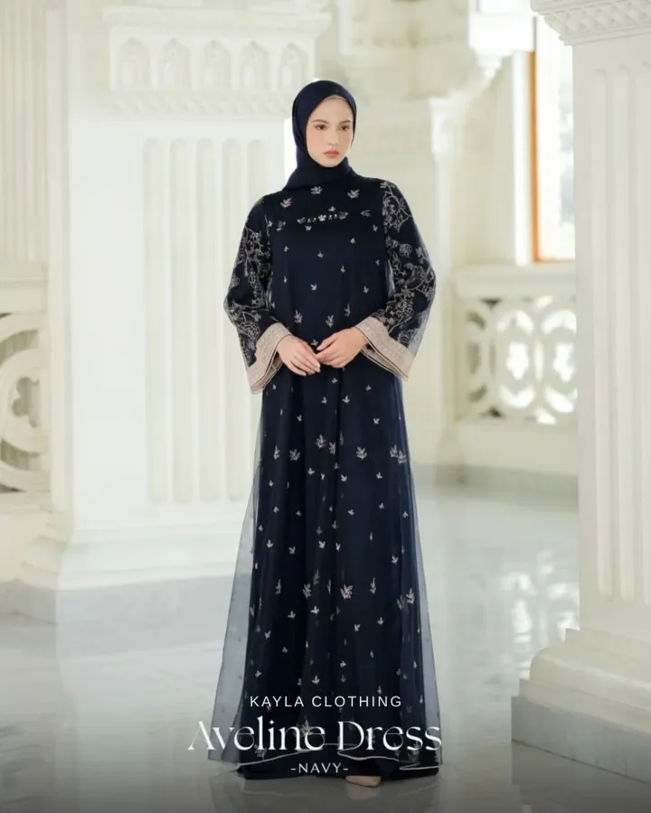 Aveline Dress