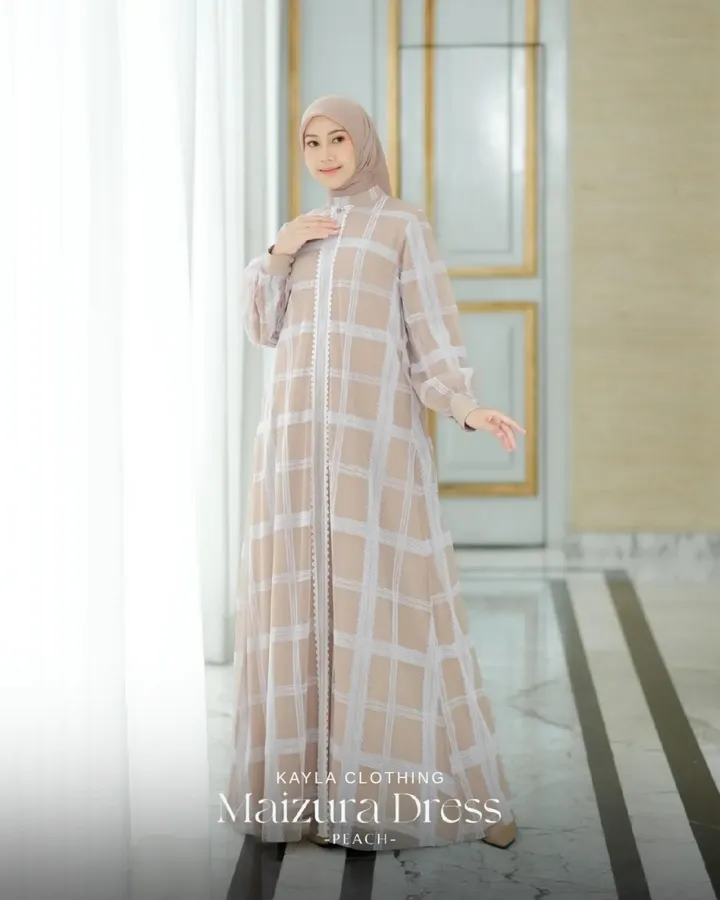 Maizura Dress - Image 4